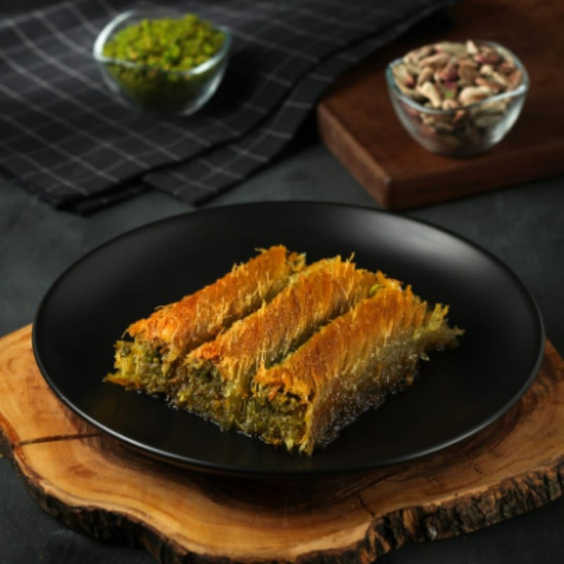 İpek Burma dessert Kadayıf with Pistachios 454 Gram (16 Oz)