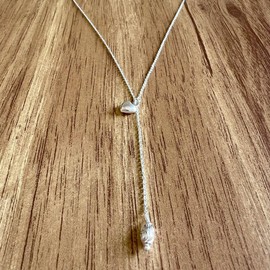 Agalea | Collar Corbatero de Plata Ley .925 con Dijes de Corazón y Piñon para mujer