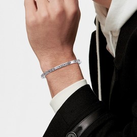 Yifnny Gold Bracelets for Women, 14K Gold Plated Love Friendship Bangle Heart Bracelets Crystal Stainless Steel Bracelet Cuff Bangle Jewelry Valentines Christmas Birthday Gifts for Women (Silver)