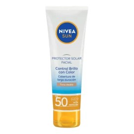 Protector Solar Facial NIVEA SUN Control Brillo Tono Medio, Cobertura de larga duración FPS50 50ml, Bloqueador Solar                                  