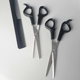 Wolseong Trading Co-op Straight Scissors Thinning Scissors Cutting Comb 3-Piece Set