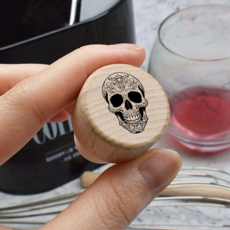 19mm 'Decorated Skull' Wooden Bottle Stopper/Cork (BS00027699)