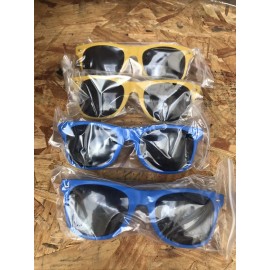 LoneStar Lone Star Beer Sunglasses - New Four pair 2 blue 2 yellow