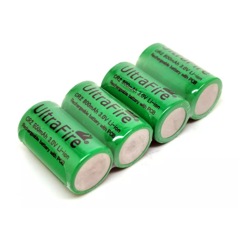 UltraFire 4x 800mAh 3.0V Rechargeable Battery + 1x Charger For