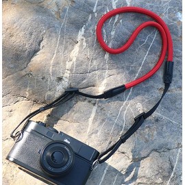 HITHUT Correa para el cuello de la cámara de liberación rápida, correa de hombro para cámaras digitales sin espejo, cuerda de escalada con lazo QD de liberación rápida, conector con junta tórica, longitud ajustable de 30 a 53 pulgadas, color rojo