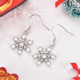 Christmas Gifts for Women, Snowflake Earrings with Sparkling Cubic Zirconia Earrings Hook Earrings for Women Girls, Snowflake Stud Earrings Jewellery, White Gold