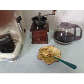 Coffee Spoon Rest for Coffee Bar Accessories, Small Spoon Rest for Coffee Station, Flower Ceramic Tea Spoon Holder for Teaspoon Rest for Tea Spoon, 1 PC (Ice Cracks, Fall Yellow)