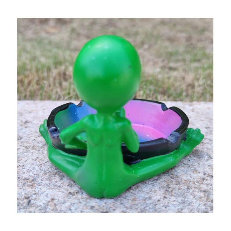 Ceramic Smoking Alien Ashtray Ash Catcher Perfect Gifts for Smoker