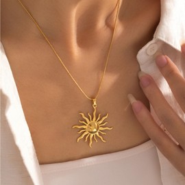 GLMOCM Gold Sun Necklace for Women Gold Sunburst Spiral Pendant Necklace for Women Minimalist Summer Jewelry (Sun necklace)
