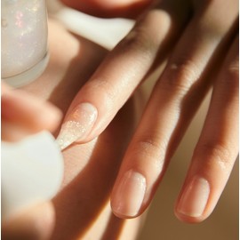 Nail nutrients Nail protector Strengthener Vertical cuticle care nutrients / 손톱 영양제 네일 보호제 강화제 세로줄 큐티클 관리 영양제