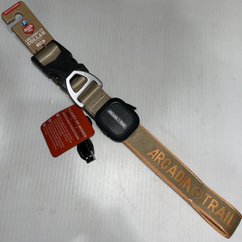Arcadia Trail Rechargeable LED Light Up Collar 3 Modes Size