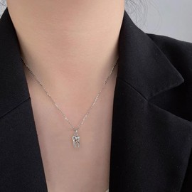 Cykdohy Silver Tooth Pendant Necklace for Women Cute Creative Medical Teeth Charm Chain Adjustable Fashion Jewelry for Dentist Doctor Nurse Dental Hygienist