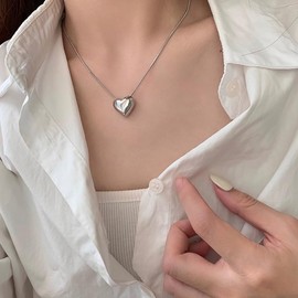 Big Metal Heart Pendant Necklace, Love Sweater Chain Necklace for Women Perfect Birthday Christmas Mother's Day Gifts (Silver)