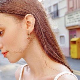 Huggie Maple Leaf Hoop Earrings for Women Dainty Ruby Red Cubic Zirconia Leaves Drop Dangle Hoops Hypoallergenic Lightweight Rhinestone Fall Leaf Thanksgiving Christmas New Year Statement Jewelry