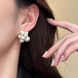 Yienate Boho Pearl Cluster Earrings Unique French Bouquet Ball Pearl Piercing Earring Statement Wedding Bridal Simulated Pearl Tuft Earrings Fireworks Beads Stud Earrings Jewellery for Women, Zinc, No