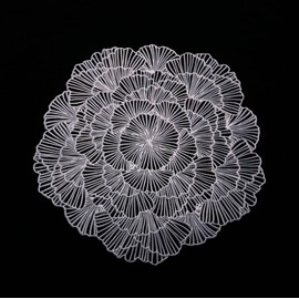 Hosoncovy 4 Pack Flower Placemats Set of 4 PVC Placemats Hollow Table Place Mats Heat Resistant Non-slip Dining Placemats Decorative Placemats for Home Kitchen Wedding Party (Silver)