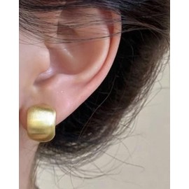 Fxiqini Clip On Earrings Thick Hoop Matte Clip On Earrings Chunky Non Pierced Earring for Women Jewelry Gift Gold Sliver Tone