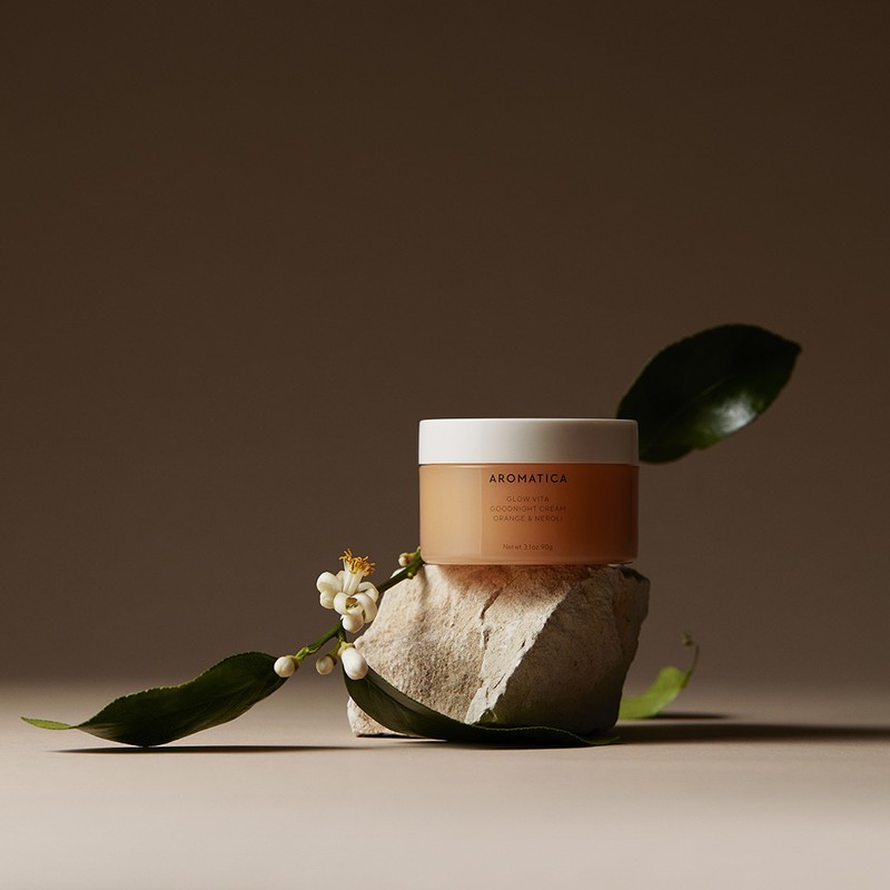 Aromatica All-day Moisturizing and Revitalizing Cream for Tired Skin, Brightens