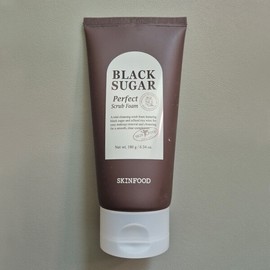 Skinfood Black Sugar Perfect Scrub Foam 180g / 스킨푸드 블랙슈가 퍼펙트 스크럽 폼 180g