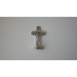Pope Francis 2-3/4" Good Sheppard Cross Stand (Vedele)
