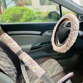 OnEternal Funda de volante de ganchillo hecha a mano para mujeres y niñas, funda de cinturón de seguridad rosa claro, accesorios de decoración para el interior del coche. (Funda para volante)