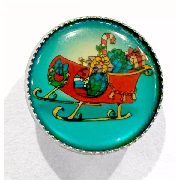 Unbranded CHRISTMAS WINTER SLEIGH TOYS HOLIDAY 3/4" Picture Button Sewing