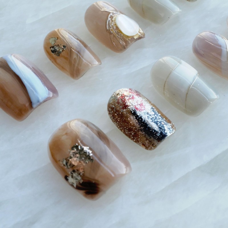 GLORS Short Nail Tips, Brown & White Marble Pattern with