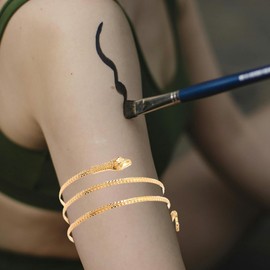 CJIAYUJEW Minimalist Arm Cuff for Women Gold Arm Cuff Upper Arm Layered Arm Bracelet Stackable Arm Bangle Jewelry for Women Men (gold snake)