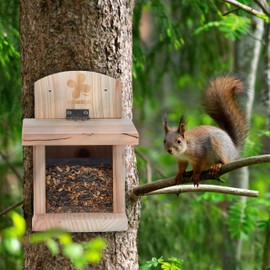 Relaxdays Squirrel Feeder FSC Certified Wood, Folding Roof, Ventilation Holes, Hanging Feeder, Natural