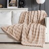 Brown Faux Fur Throw Blanket for Couch, Soft Fluffy Bubble