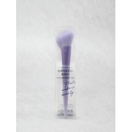 DAISO Pastel Powder & Cheek Brush