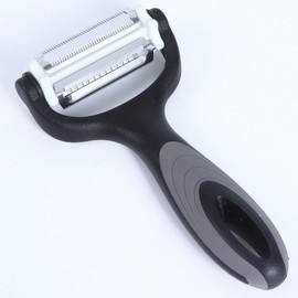 3 in 1 Potato Peeler + Serrated Blade for Fruit & Vegetable +Julienne Slicer. 3 Peelers in 1 for Speed Peeling of All Kinds of Veg & Fruit. Black/Grey/Stainless Steel