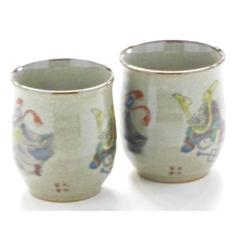 九谷焼 [Couple Tea Bowls] 宝尽kusi "Back Picture"