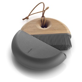 Eva Solo | Sweep Dustpan and Brush Set | Dustpan with Oak Handle | Easy Sweep up Dirt | Nordic Design Dust Pan