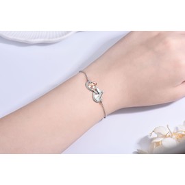USEEDOVIA Horse Girls Gift, Horse Infinity Sterling Silver Bracelet Infinity Sign Rose Gold-Plated 925 Silver Cubic Zirconia Stones Jewellery Small Gifts for Back to School for Girls Children,