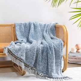 HORIMOTE HOME Ultra Soft Cozy Fleece Sherpa Throw Blanket, Lightweight Warm Throw with Tassel, Ombre Blue Pattern Reversible Boho Blanket for Sofa, Couch, Bedroom,Travel, 127x152cm