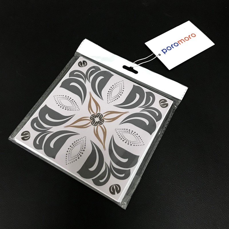 Poromoro Spanish Portuguese Azulejo Style Peel and Stick Backsplash Tile