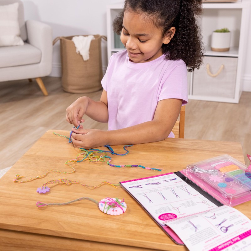 Melissa & Doug On the Go Friendship Bracelet Craft Set