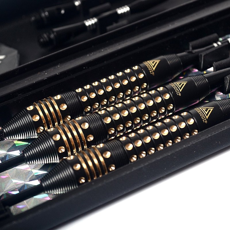 CUESOUL 22 grams Black Scorpion Steel Tip Darts Set with