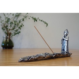 MFunke Buddha Incense Holder with 30 Incense Sticks for Aromatherapy Meditation Yoga Room Fragrances Silver Resin