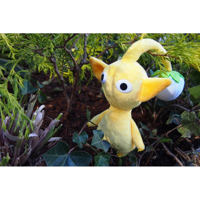 Pikmin PK03 Yellow Pikmin Plush Toy, Height: 6.7 inches (17