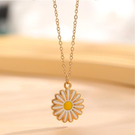 Stocking Stuffers Gifts for Women to My Sister Necklace Sunflower Necklace Sister Necklace Daisy Pendant Necklace Birthday Gifts for Sister