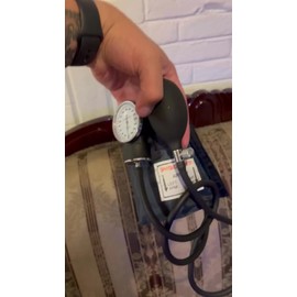 Baumanómetro aneroide MedStar SLI-HS-50B-F con estetoscopio Simplex - Negro, brazalete 23‑32 cm