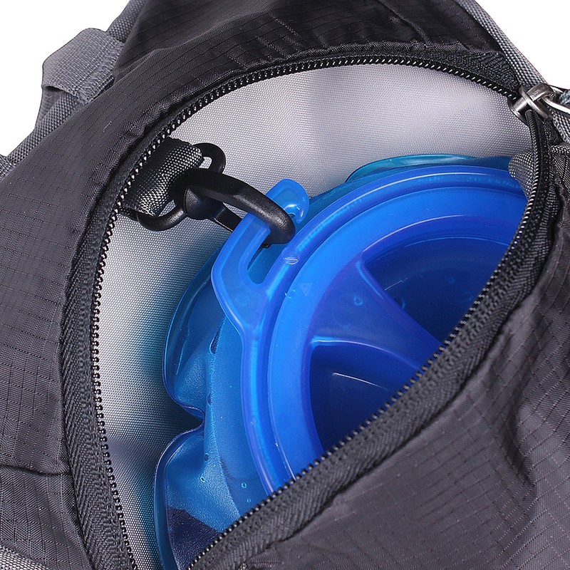 Unigear Mochila de hidratación con bolsa de agua de 70
