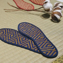 Japanese Traditional Organic Igusa Insoles, Smooth Sweat-Absorbing Deodorant Non-Slip Breathable Insoles Made of Igusa (Japanese Soft Rush Grass) (US Size 8, 26-26.5cm, Red)