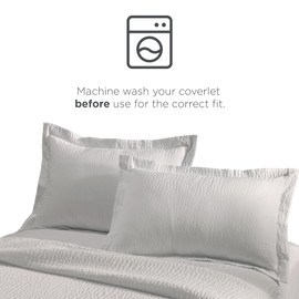 Courtyard by Marriott Coverlet Queen Size | Lightweight & Breathable Cotton Blend | Bedspread with Unique Wash-Activated Ripple Texture | Hotel Bedspread | White Quilt for All Season Comfort