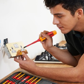 INGCO 12Pcs Interchangeable Insulated Screwdriver Set 10,00V with GS, VDE Certification Electrician Screwdriver HKISD1201