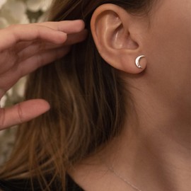 Hot Diamonds Sterling Silver Amulet Crescent Earrings with Diamond