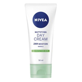 NIVEA Daily Essentials Oil Free Moisturising Day Cream (50ml), Combination and Oily Skin Moisturiser, Mineral Infused Day Cream, Skin Care Essentials