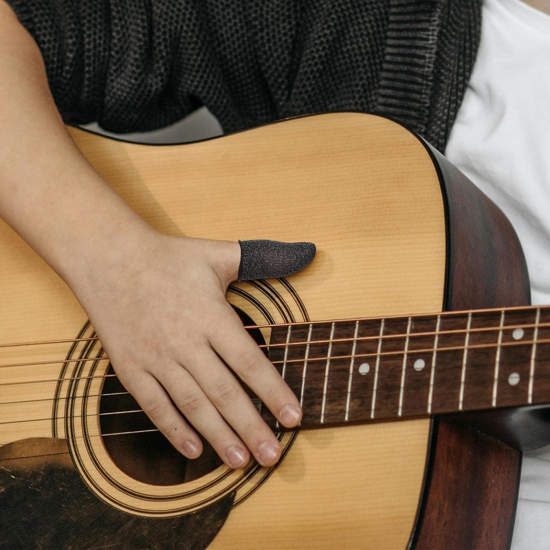 2pcs Guitar Finger Protector Guitar Fingertip Protector Finger Sleeves for